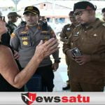 Bupati Sumenep Kunjungi Kapal Yacht Canace Finlandia Yang Mati Mesin di Pelabuhan Kalianget