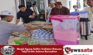 Masjid Agung Solihin Sediakan Ratusan Takjil Gratis Selama Ramadhan