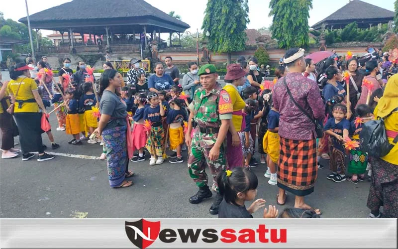 TNI Klungkung Melakukan Penjagaan Pada Pagelaran Ogoh-ogoh