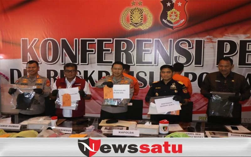 Polda Bali Ringkus 2 Pelaku Penyelundupan Pakaian Bekas Impor
