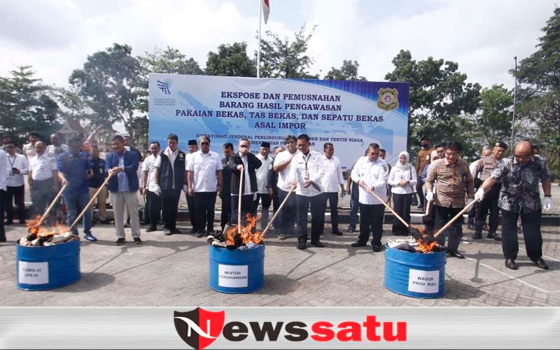 Satgassus Pencegahan Korupsi Musnahkan Barang Bekas Impor