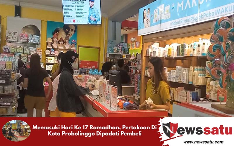 Memasuki Hari Ke 17 Ramadhan, Pertokoan Di Kota Probolinggo Dipadati Pembeli