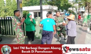 Istri TNI Berbagi Dengan Abang Becak Di Pamekasan