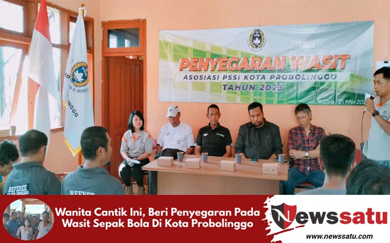 Wanita Cantik Ini, Beri Penyegaran Pada Wasit Sepak Bola Di Kota Probolinggo
