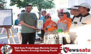 Wali Kota Probolinggo Meminta Semua Toko Modern Kurangi Kantong Plastik