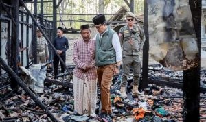 Bupati Baddrut Kunjungi Korban Kebakaran Desa Banyupelle Pamekasan