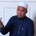 Sepasang Sandal Bekas Penolong Jamaah Haji Kota Probolinggo