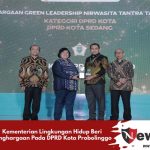 Kementerian Lingkungan Hidup Beri Penghargaan Pada DPRD Kota Probolinggo