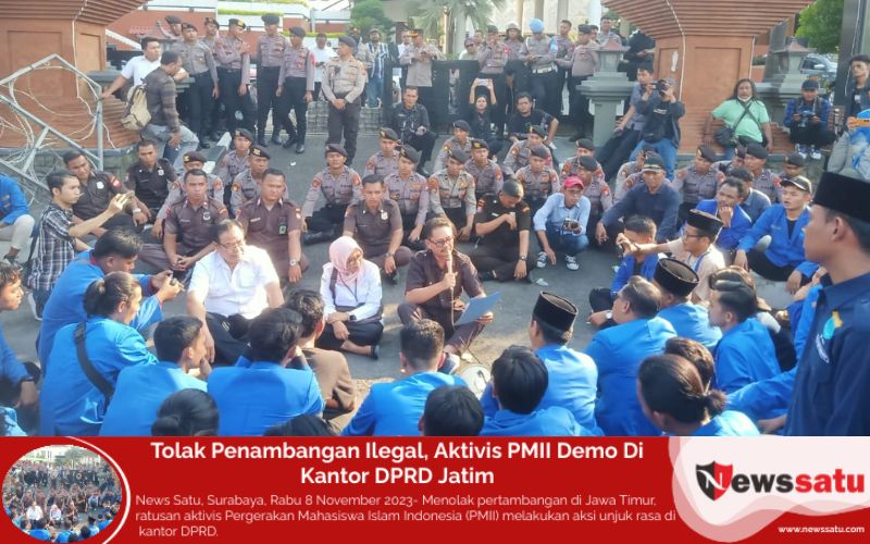 Tolak Penambangan Ilegal, Aktivis PMII Demo Di Kantor DPRD Jatim