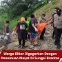 Warga Blitar Digegerkan Dengan Penemuan Mayat Di Sungai Brantas