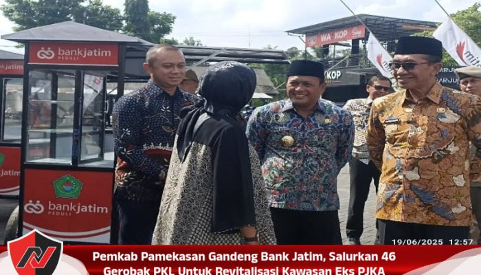 Pemkab Pamekasan Gandeng Bank Jatim, Salurkan 46 Gerobak PKL Untuk Revitalisasi Kawasan Eks PJKA