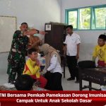 TNI Bersama Pemkab Pamekasan Dorong Imunisasi Campak Untuk Anak Sekolah Dasar
