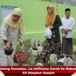 Jelang Ramadan, Lia Istifhama Ziarah Ke Makam KH Masykur Hasyim