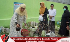 Jelang Ramadan, Lia Istifhama Ziarah Ke Makam KH Masykur Hasyim
