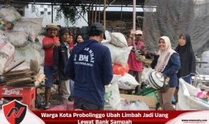 Warga Kota Probolinggo Ubah Limbah Jadi Uang Lewat Bank Sampah