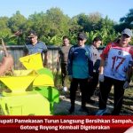 Bupati Pamekasan Turun Langsung Bersihkan Sampah, Gotong Royong Kembali Digelorakan